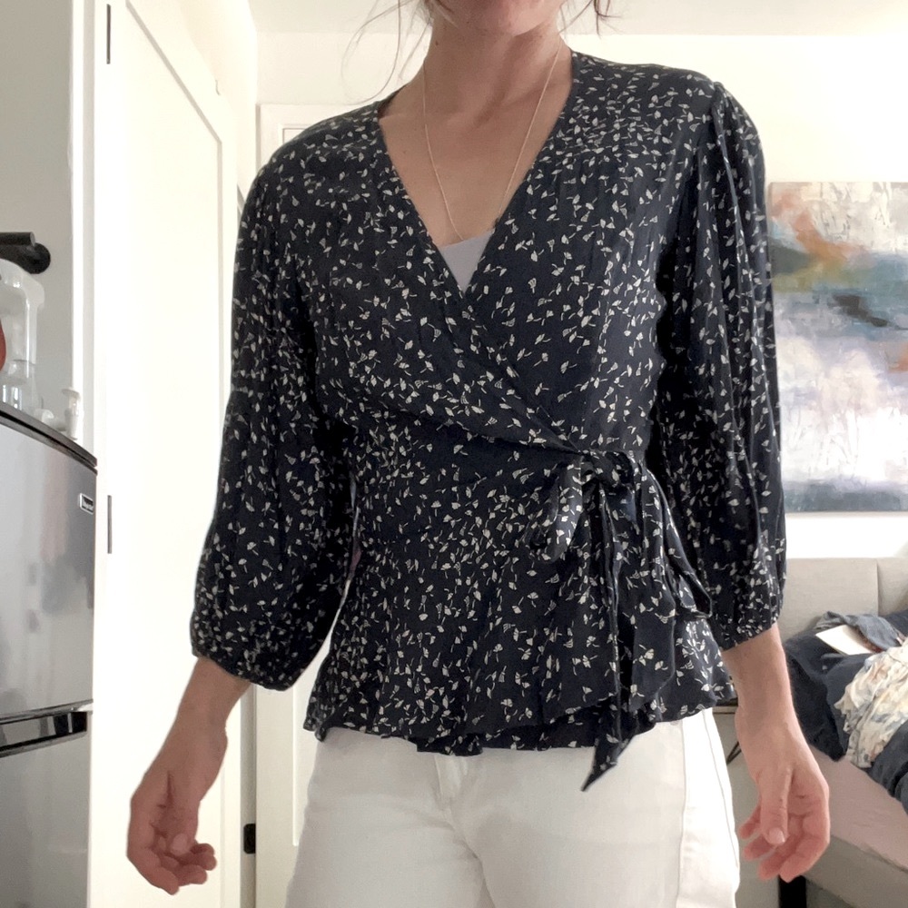 Ganni Viscose Wrap Top Navy & Ivory Peasant sleeves Small/medium